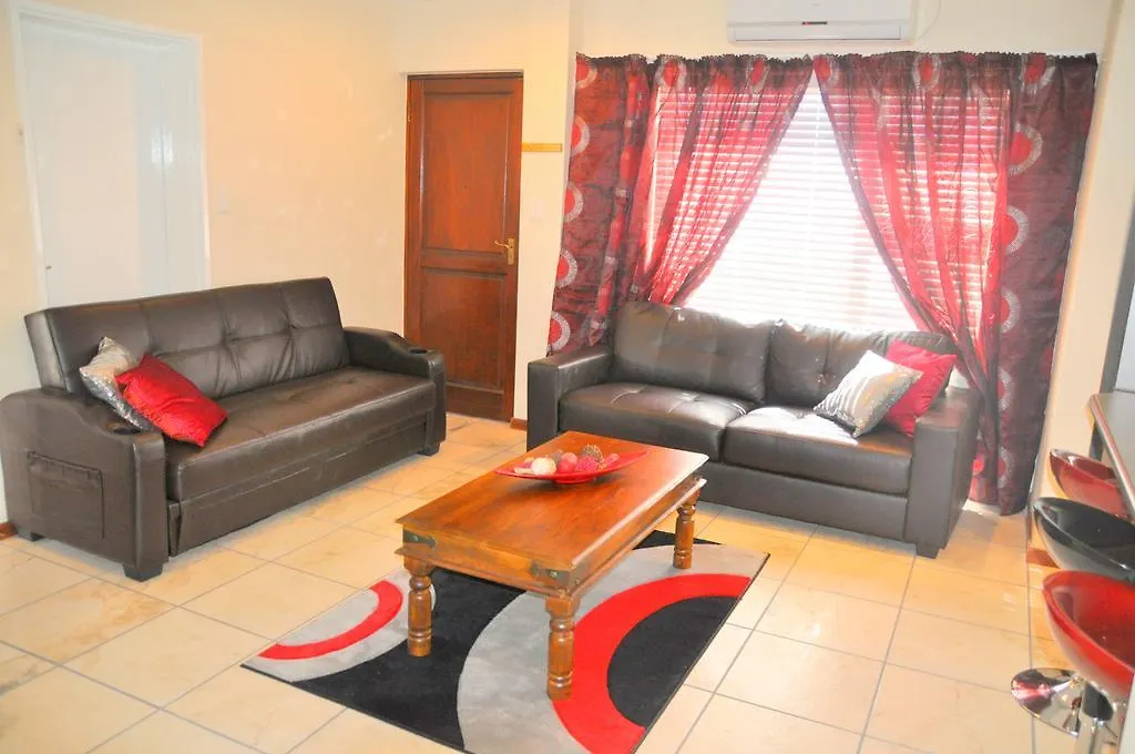 Cape Wine Route Guest House Brackenfell