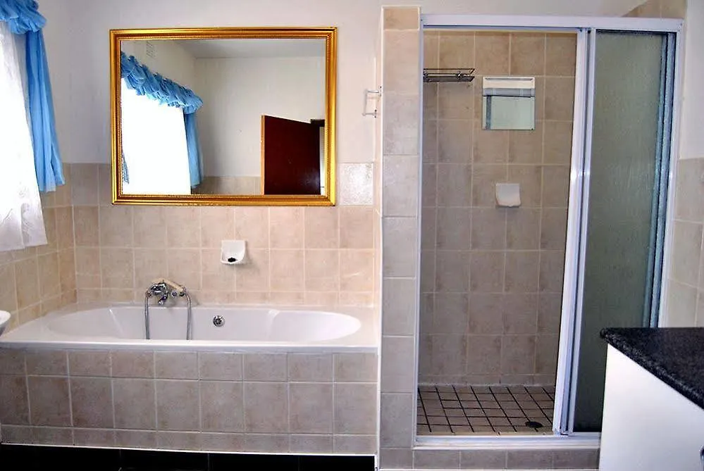 Cape Wine Route Guest House Brackenfell South Africa