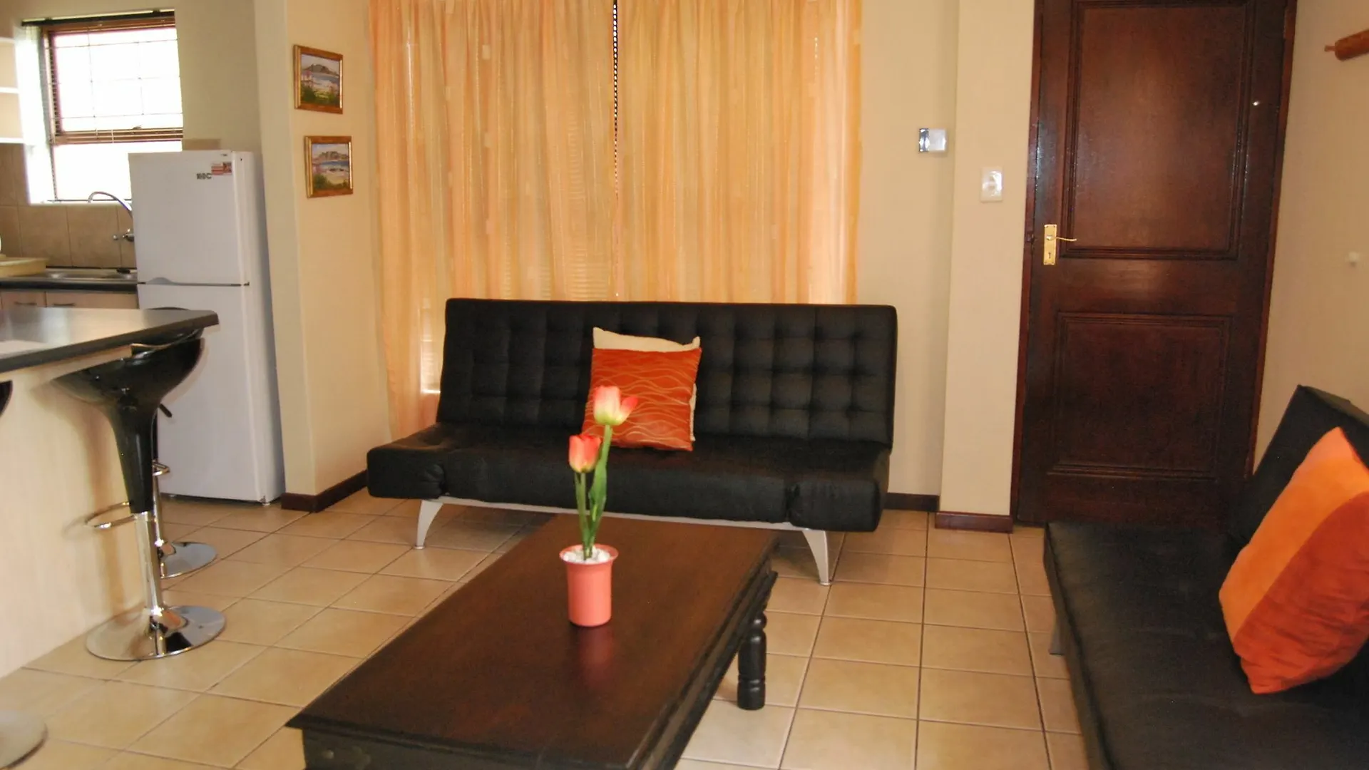 Cape Wine Route Guest House Brackenfell