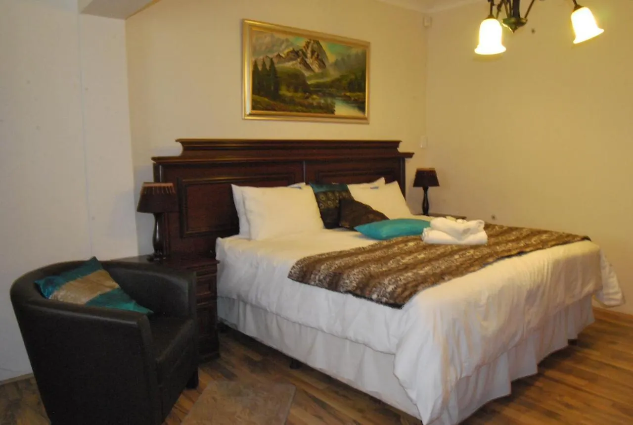 Cape Wine Route Guest House Brackenfell